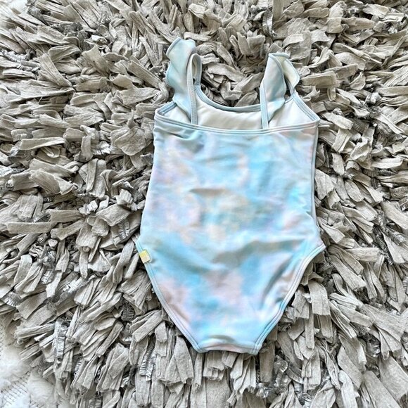 Summersalt x Sara Foster The Girl’s Ruffle One Piece in Cotton Candy Sky - Picture 3 of 7